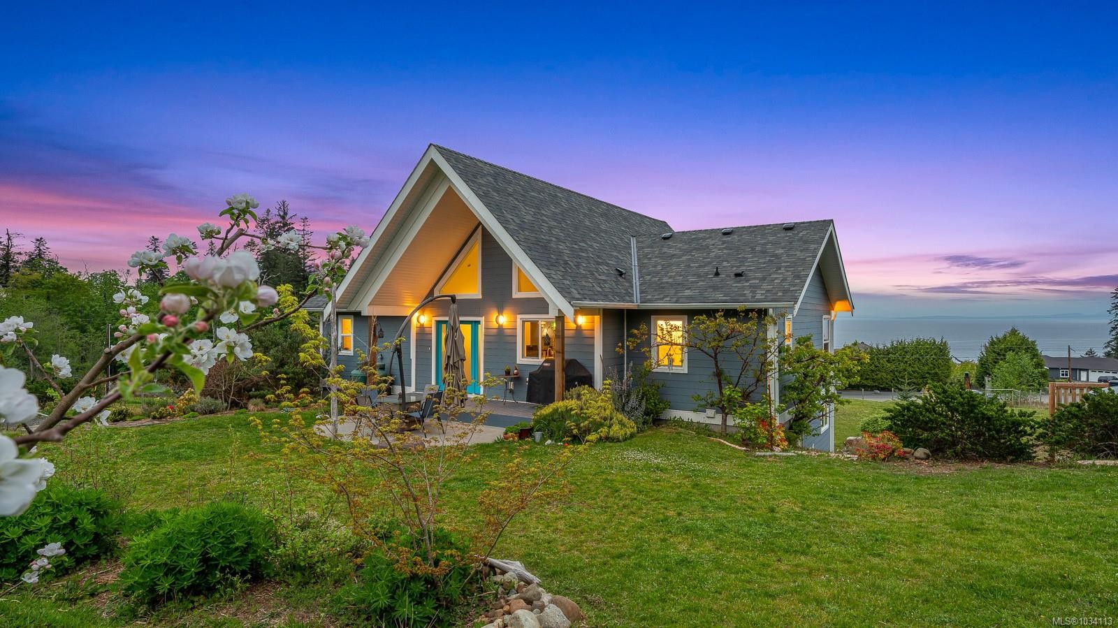 6481 Eagles Dr, Courtenay, BC