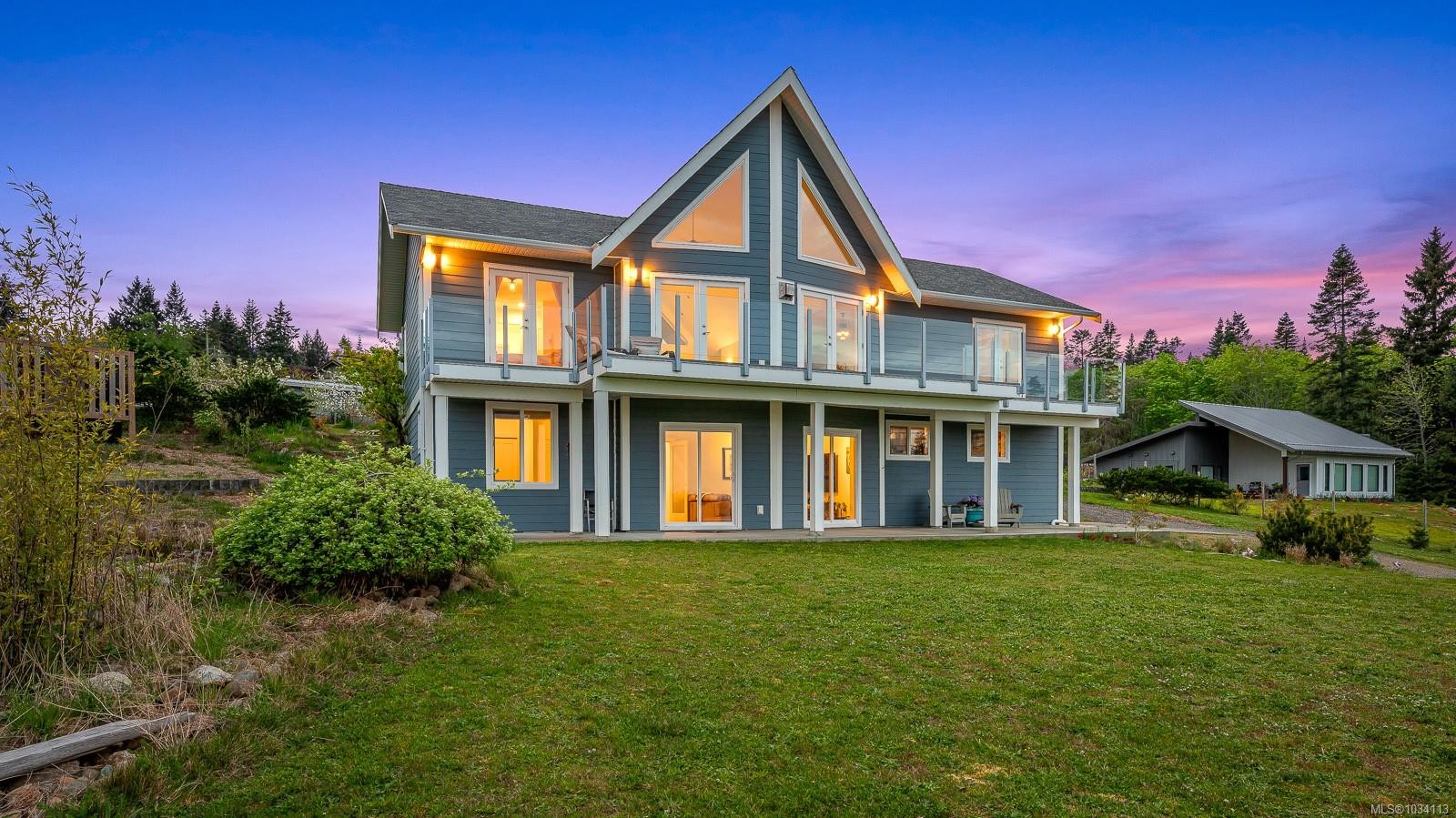 6481 Eagles Dr, Courtenay, BC