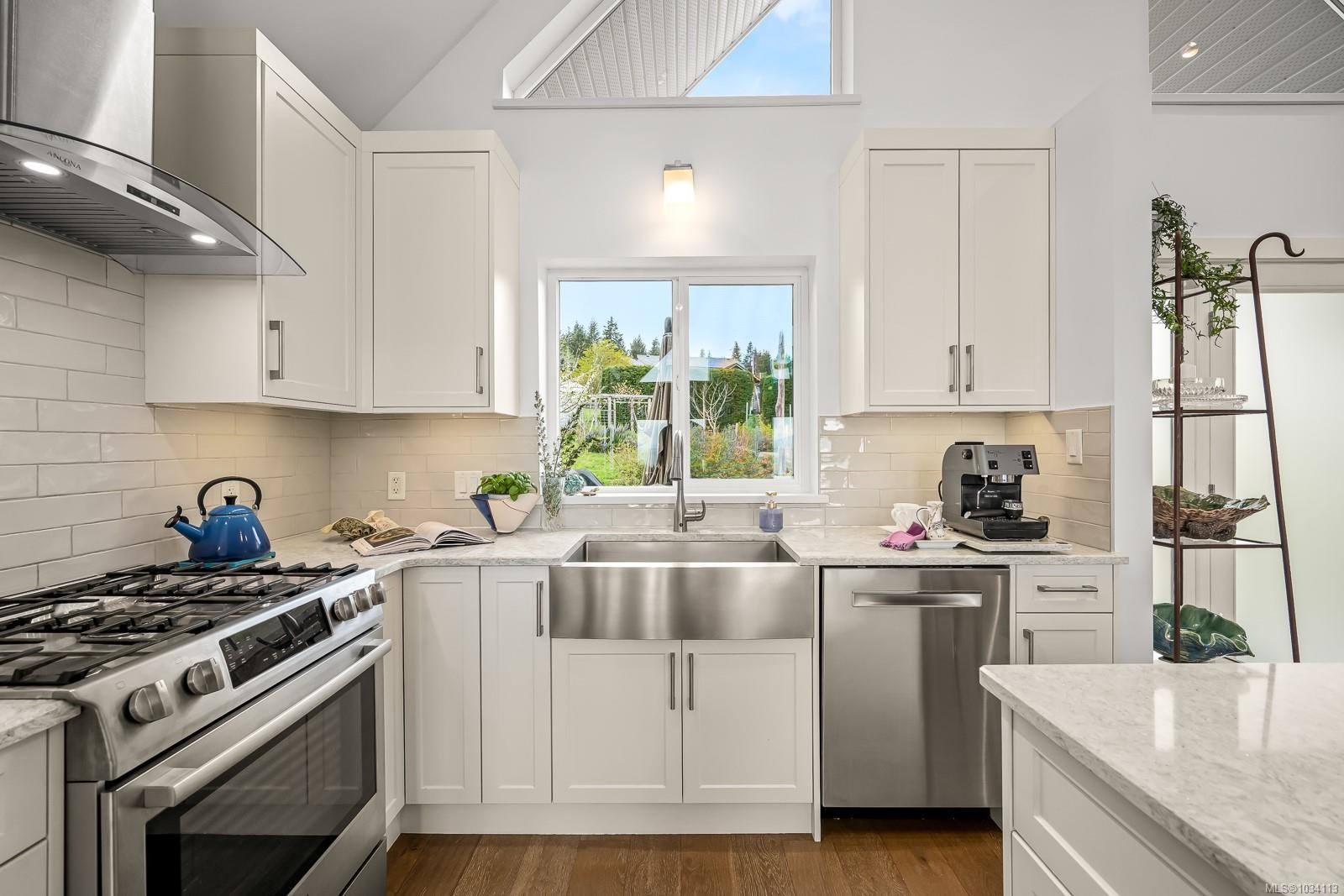 6481 Eagles Dr, Courtenay, BC