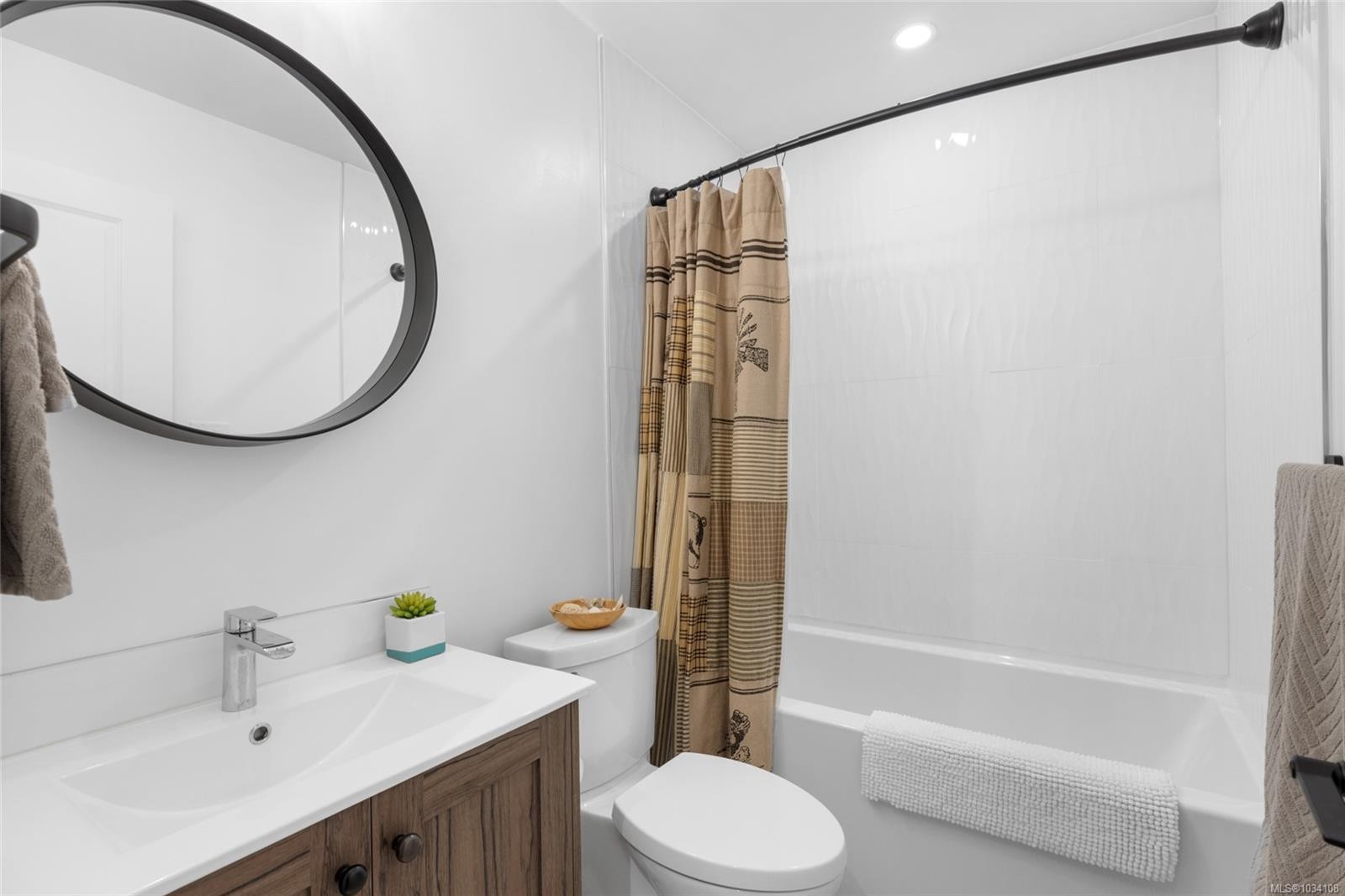 4090 Otter Point Rd, Sooke, BC