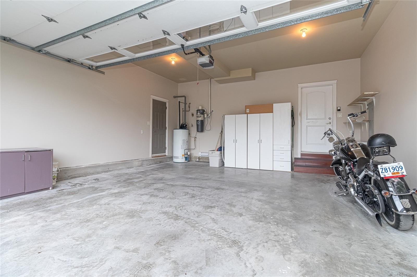 4073 Longview Dr, Saanich, BC