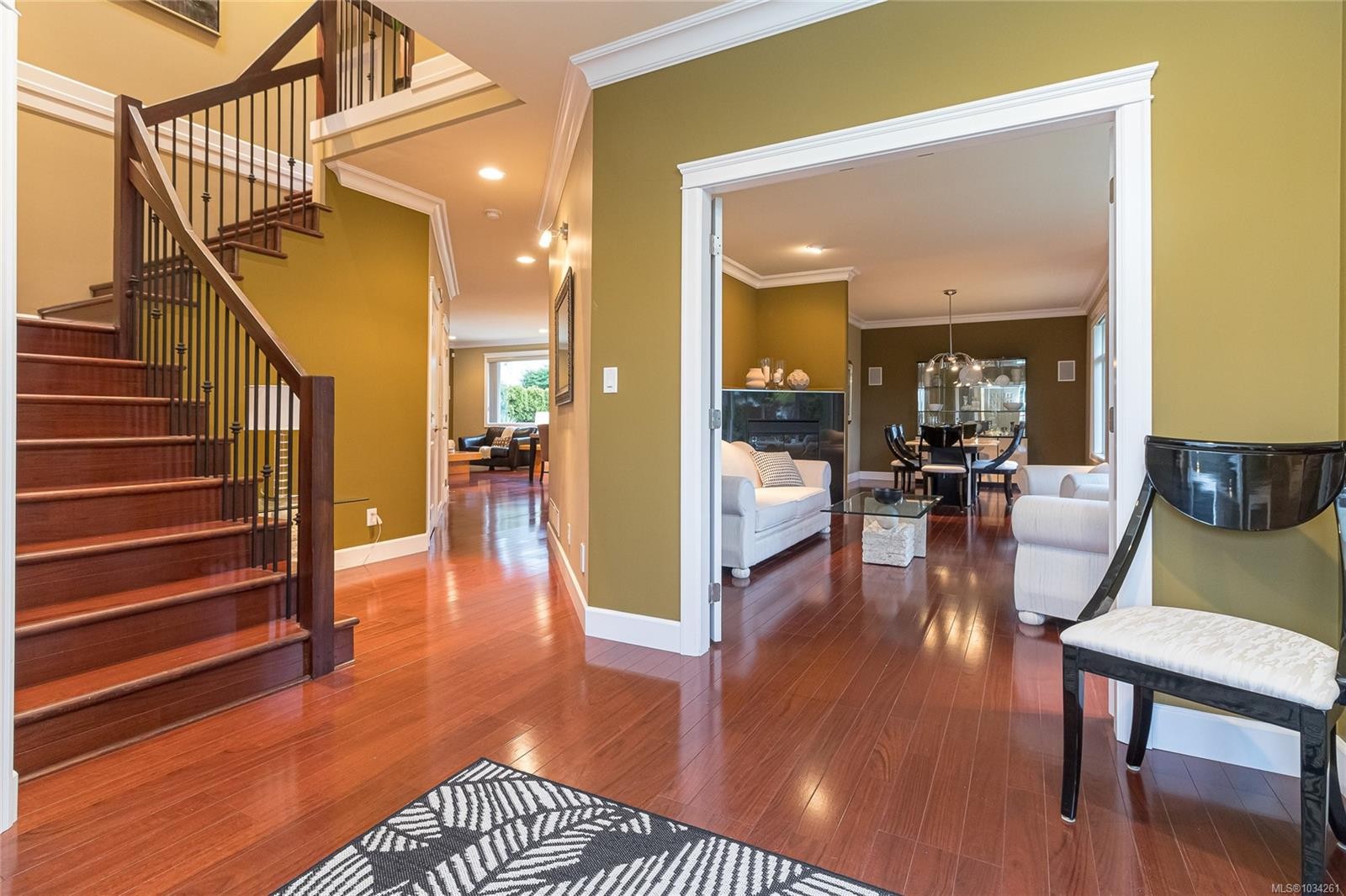 4073 Longview Dr, Saanich, BC