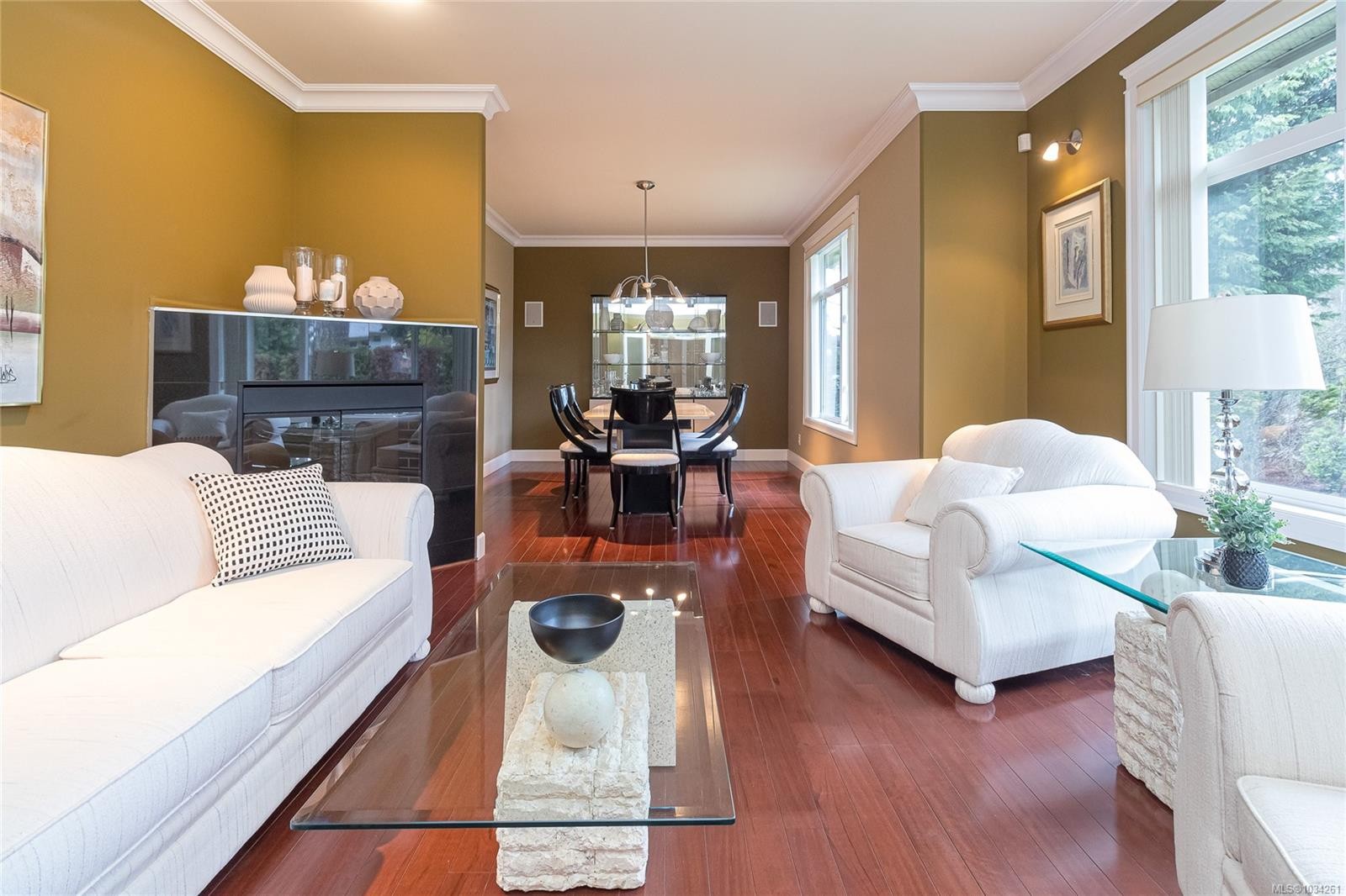 4073 Longview Dr, Saanich, BC