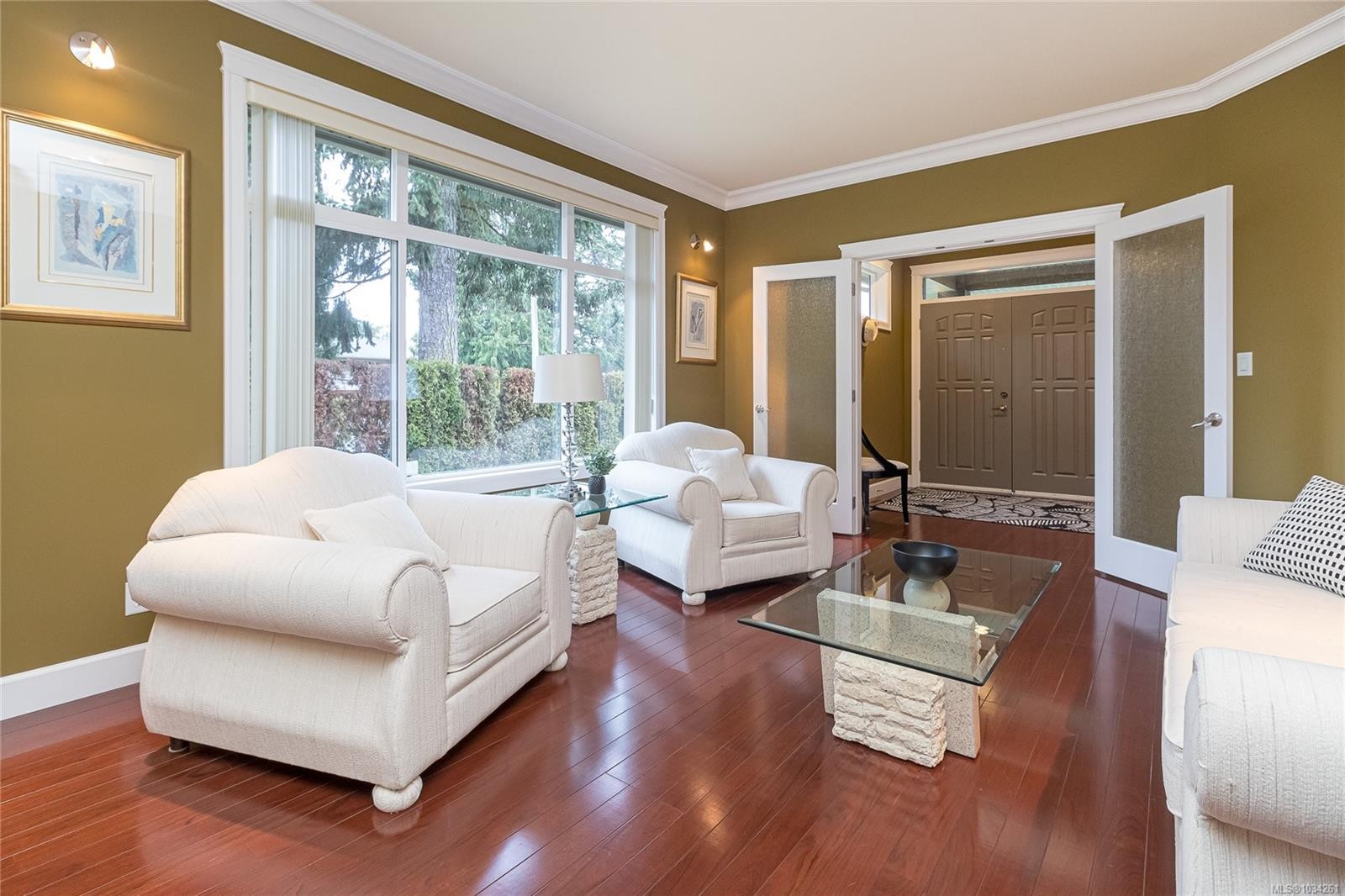 4073 Longview Dr, Saanich, BC