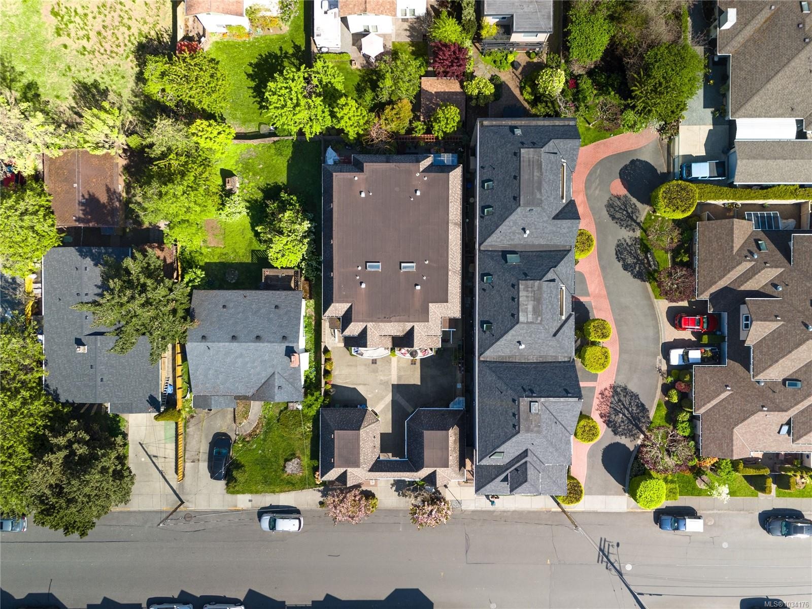 9713 Second St, Sidney, BC - Outdoor With View