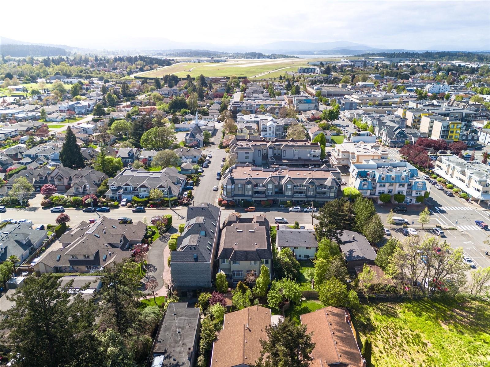 9713 Second St, Sidney, BC - Outdoor With View