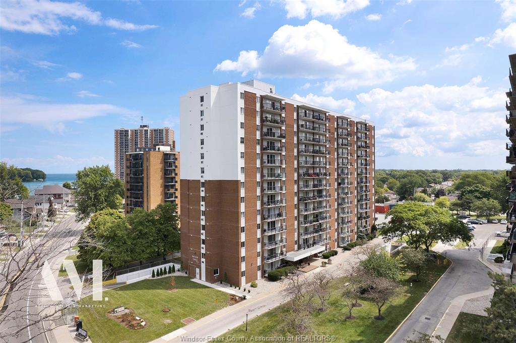 308-8591 Riverside Drive East, Windsor, ON