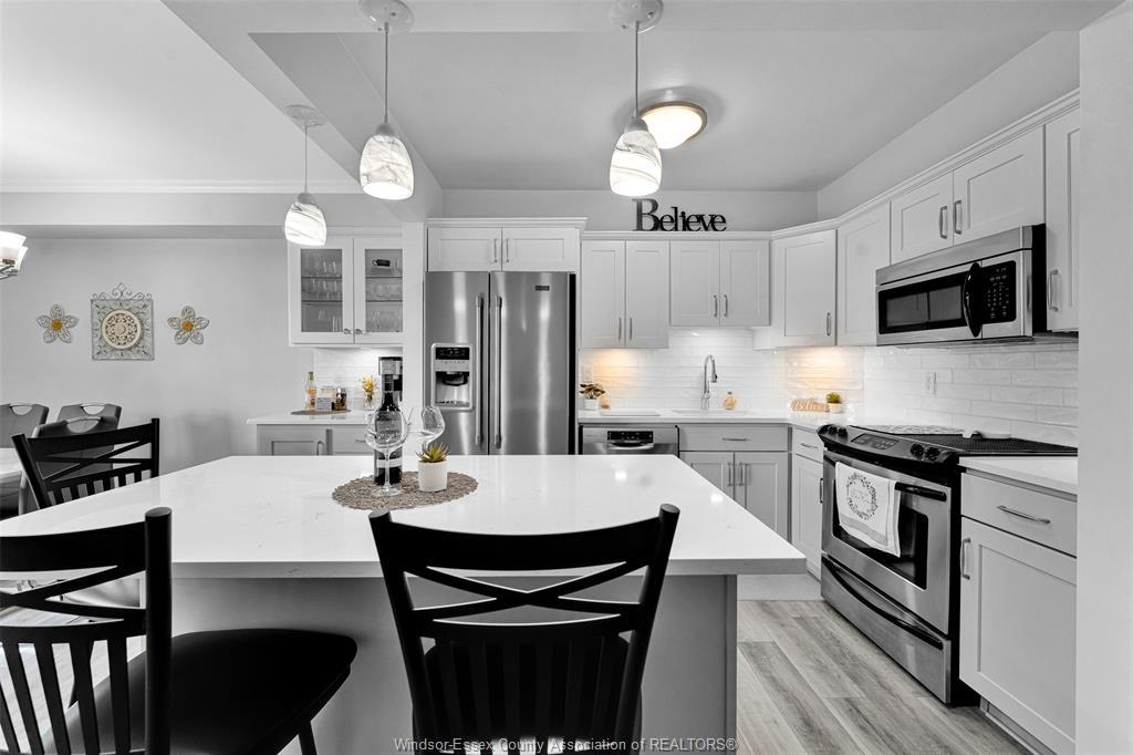 308-8591 Riverside Drive East, Windsor, ON