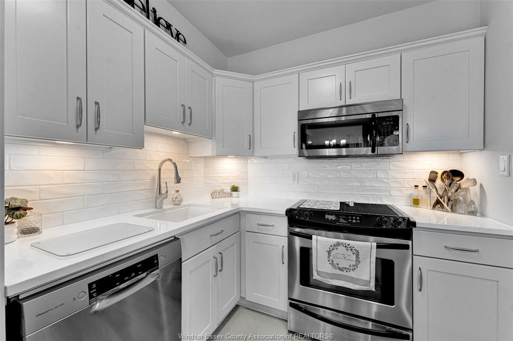 308-8591 Riverside Drive East, Windsor, ON