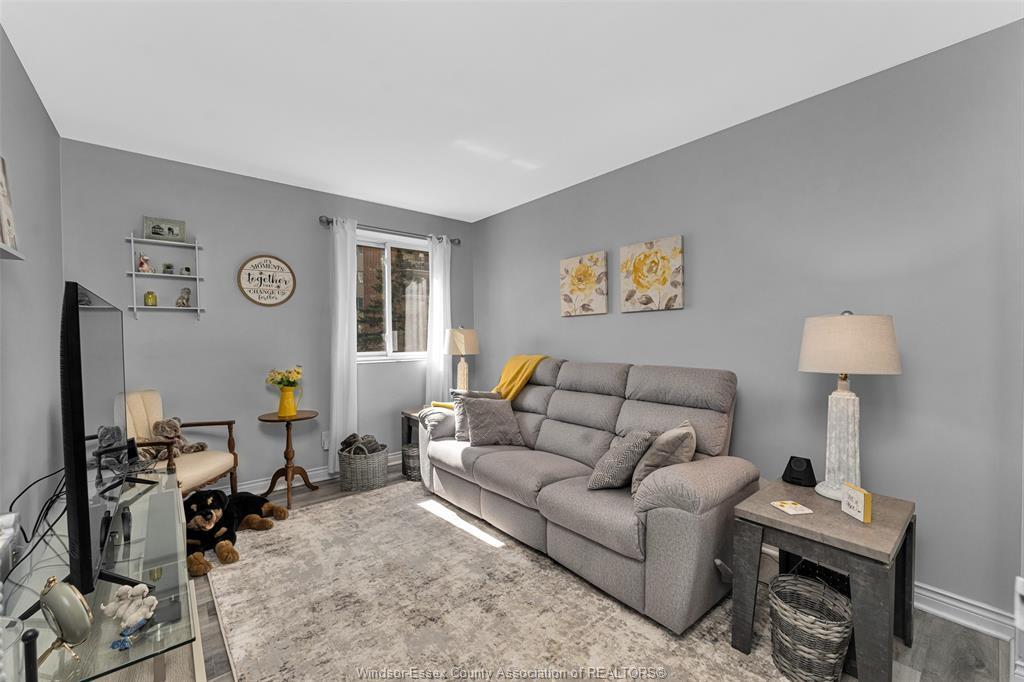 308-8591 Riverside Drive East, Windsor, ON