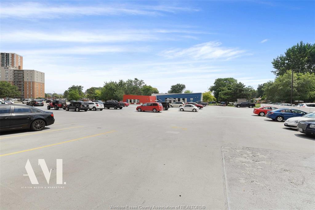 308-8591 Riverside Drive East, Windsor, ON