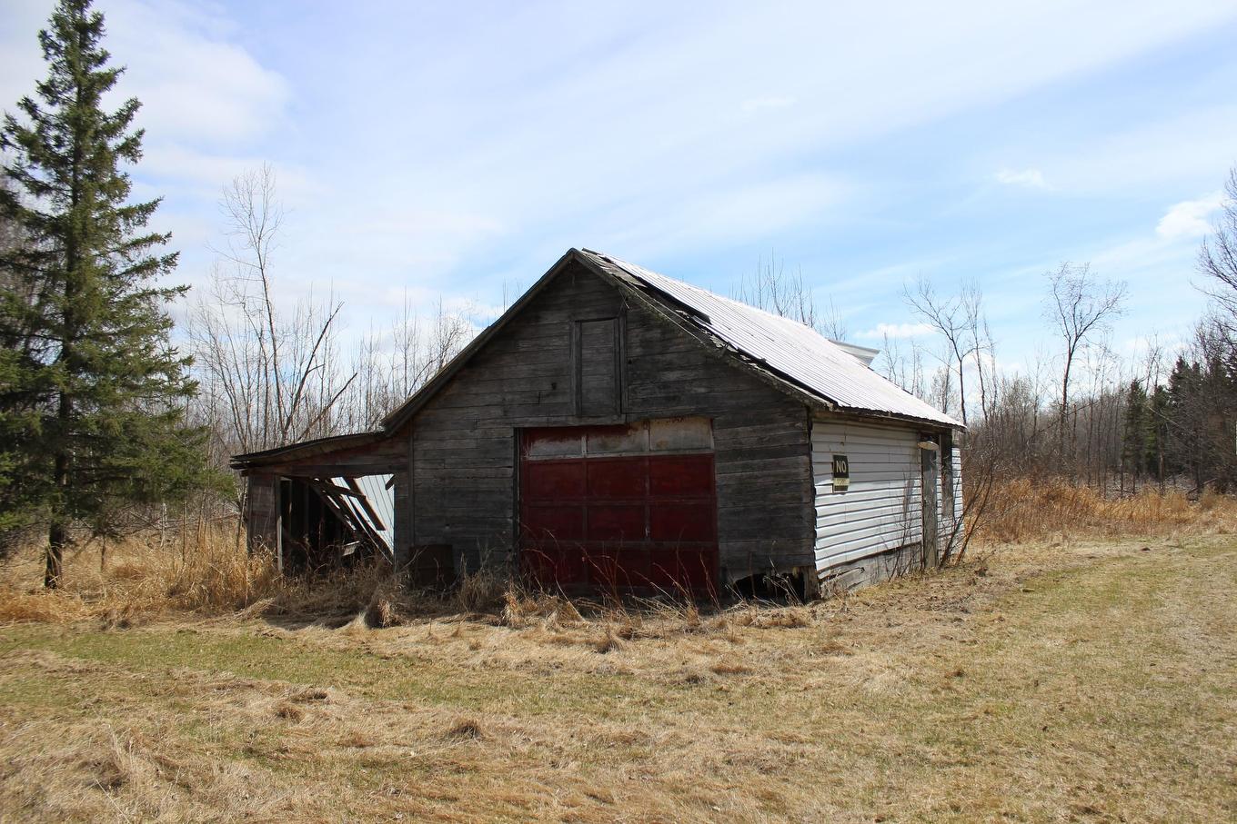 360 River Rd, Rainy River, ON