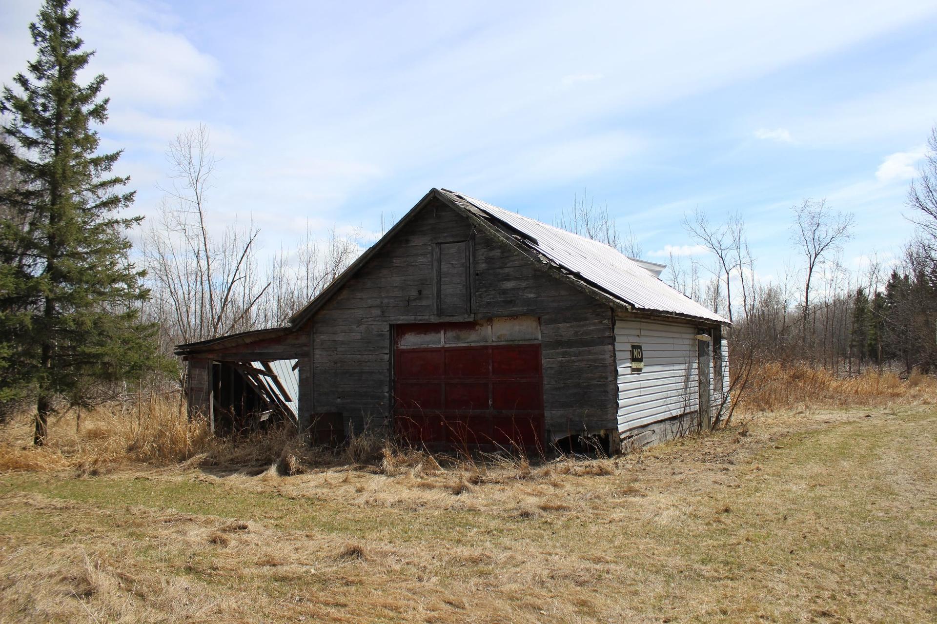 360 River Rd, Rainy River, ON