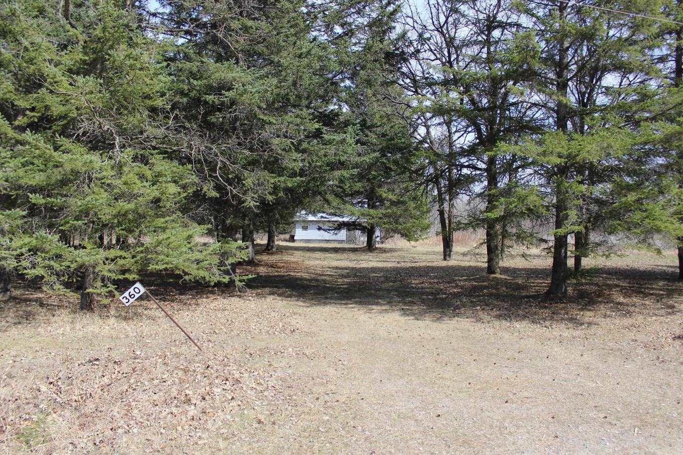 360 River Rd, Rainy River, ON