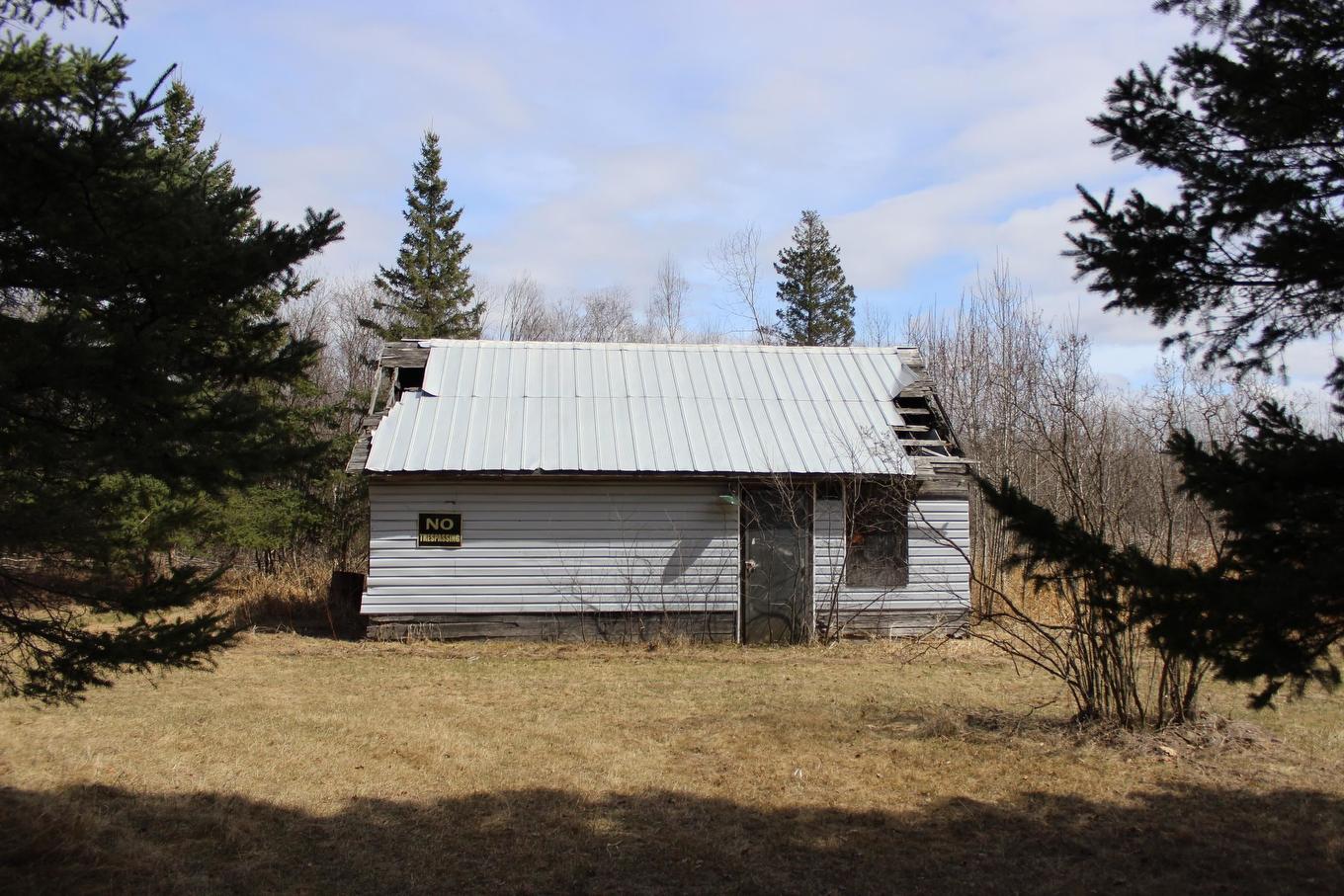 360 River Rd, Rainy River, ON