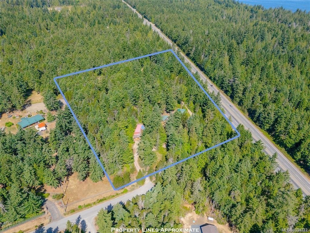 300 Oakdowne Rd, Qualicum Beach, BC