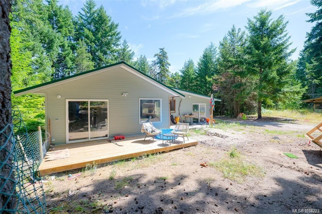 300 Oakdowne Rd, Qualicum Beach, BC
