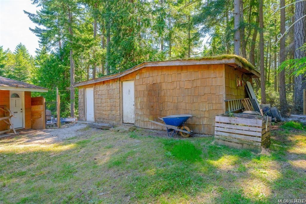 300 Oakdowne Rd, Qualicum Beach, BC
