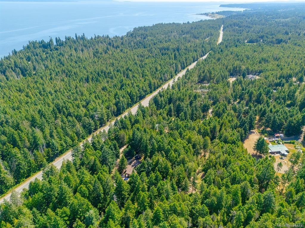 300 Oakdowne Rd, Qualicum Beach, BC