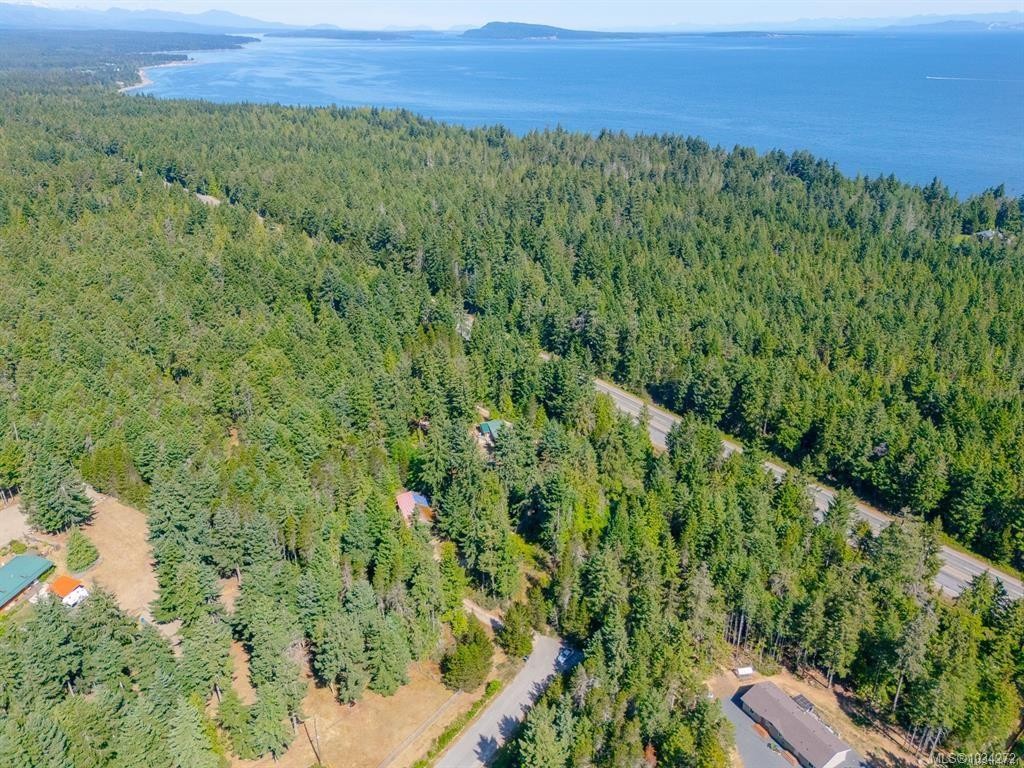 300 Oakdowne Rd, Qualicum Beach, BC