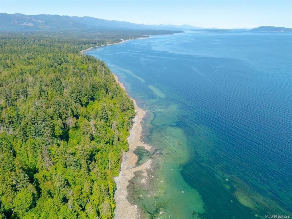 300 Oakdowne Rd, Qualicum Beach, BC