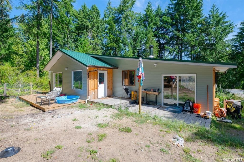 300 Oakdowne Rd, Qualicum Beach, BC