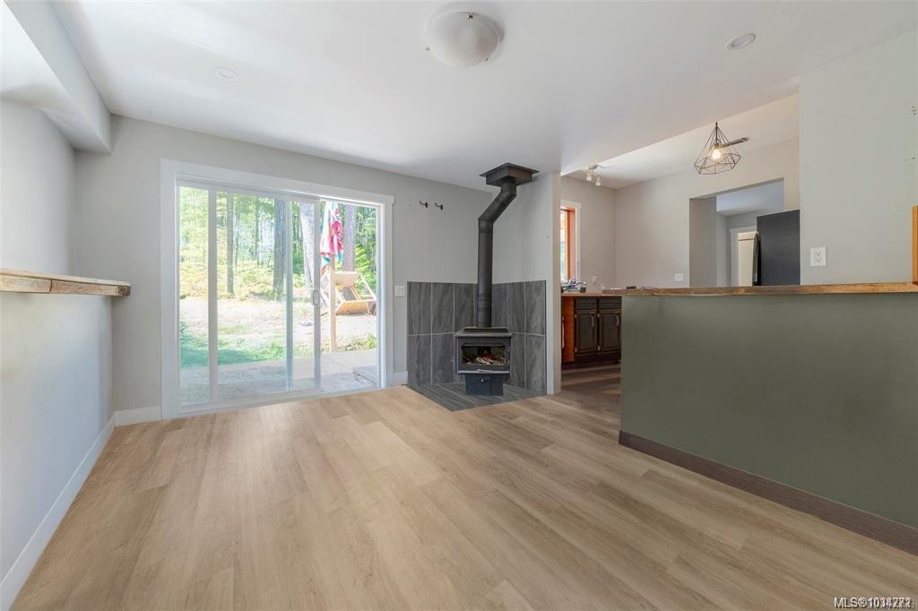 300 Oakdowne Rd, Qualicum Beach, BC