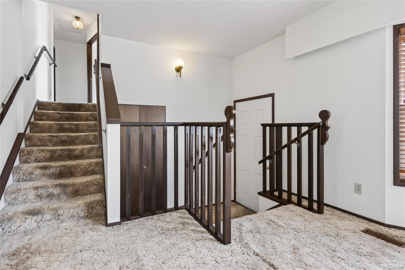 645 Summit Pl, Comox, BC