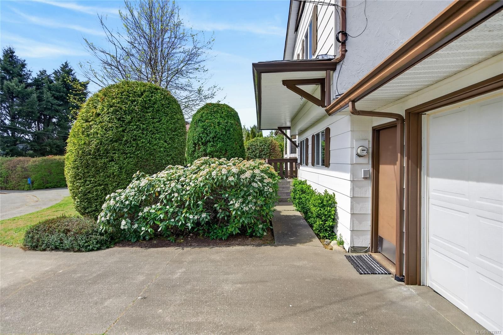 645 Summit Pl, Comox, BC