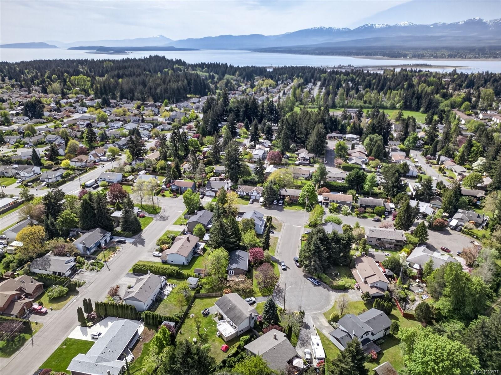 645 Summit Pl, Comox, BC
