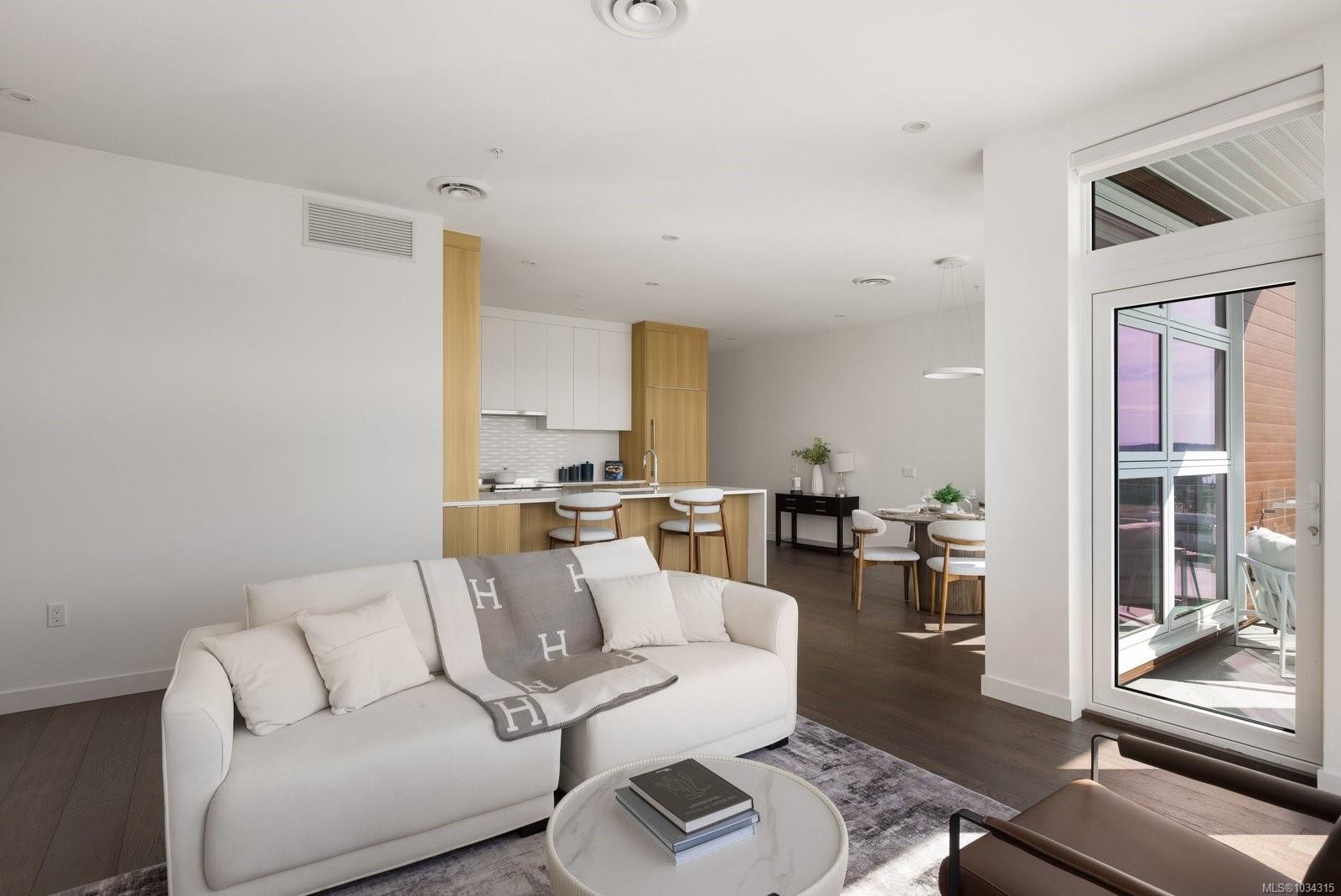#206-9570 Fifth St, Sidney, BC - Indoor Photo Showing Living Room