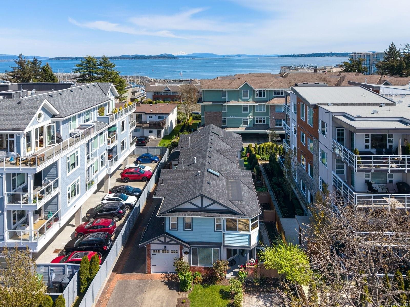 1-9875 Third St, Sidney, BC - Outdoor With Body Of Water