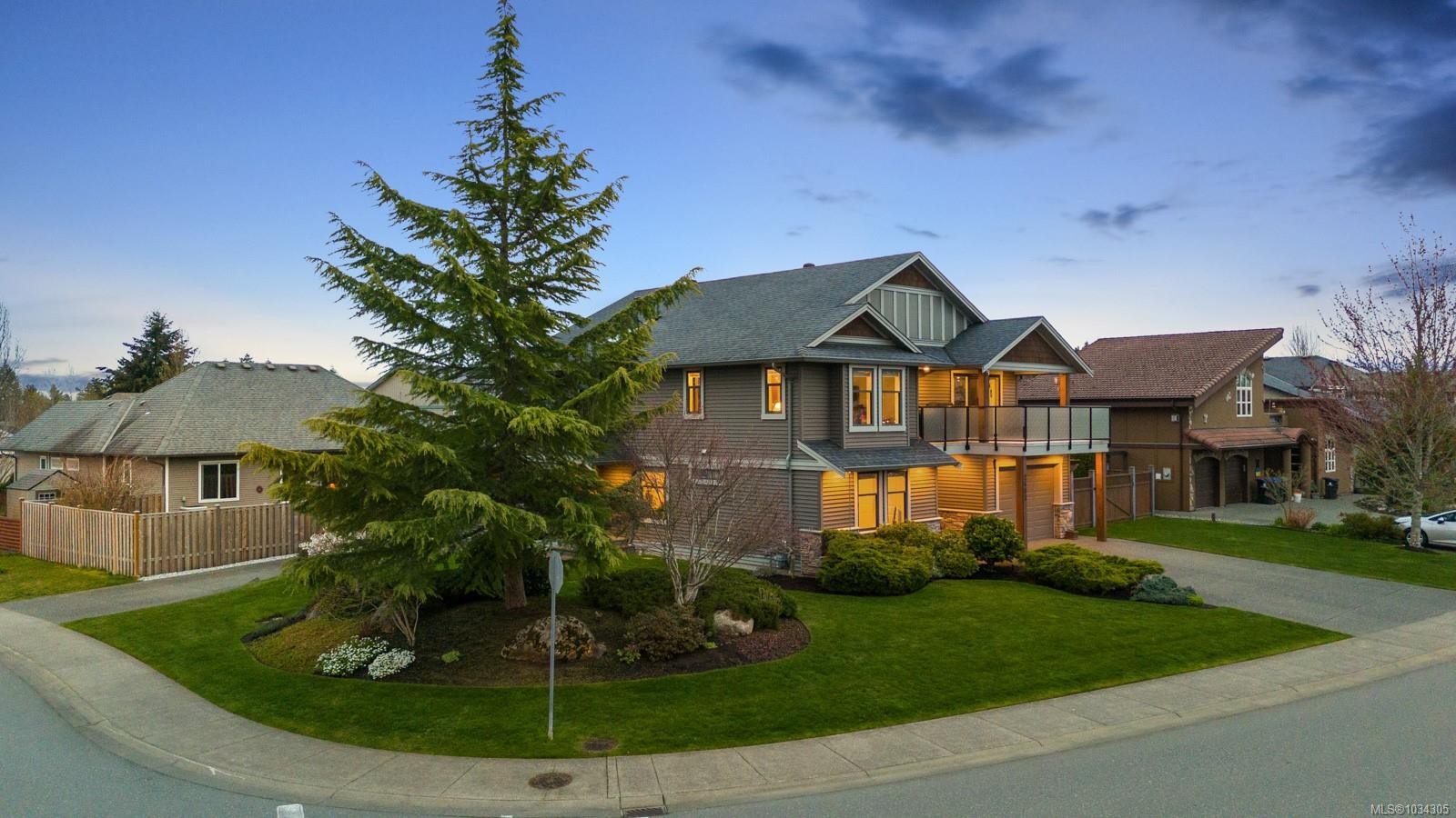 2403 Tiger Moth Pl, Comox, BC