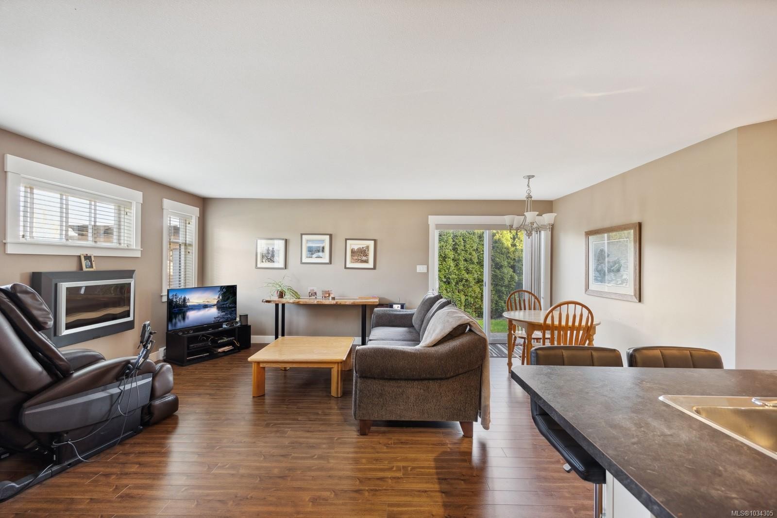 2403 Tiger Moth Pl, Comox, BC