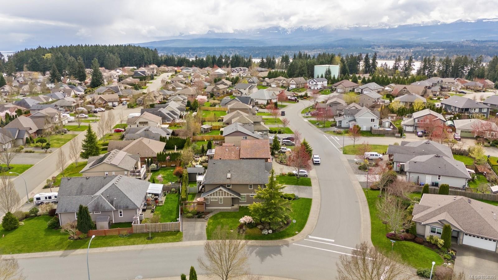 2403 Tiger Moth Pl, Comox, BC