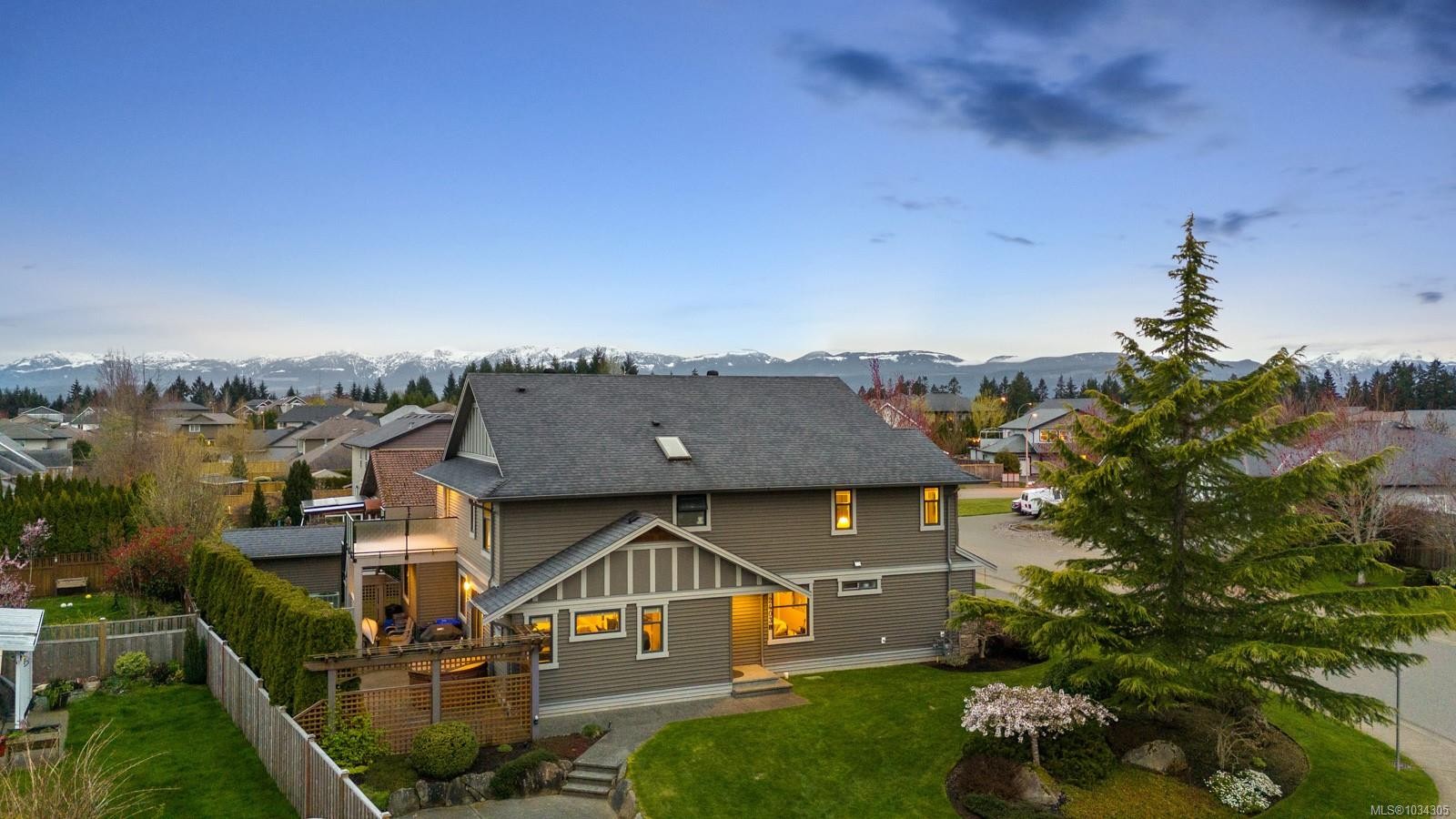 2403 Tiger Moth Pl, Comox, BC