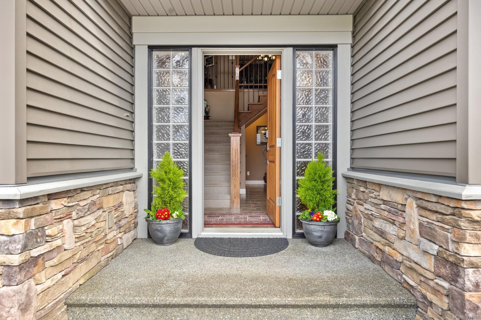 2403 Tiger Moth Pl, Comox, BC