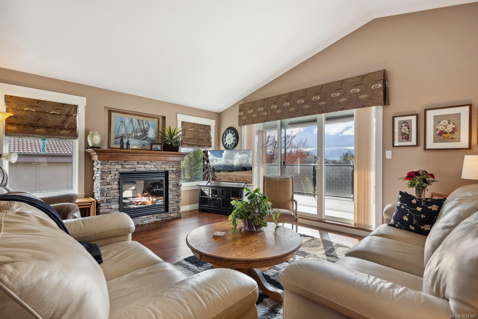 2403 Tiger Moth Pl, Comox, BC