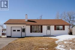 136 Elizabeth Drive Gander, NL A1V 1H1
