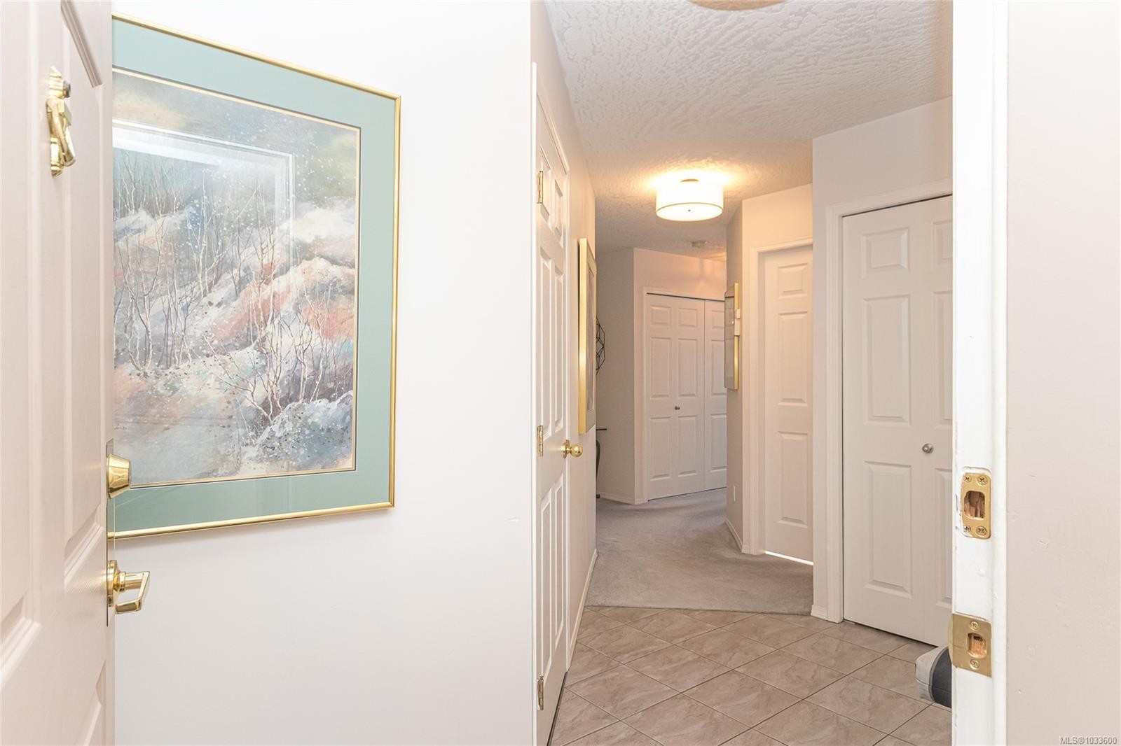 311-9919 Fourth St, Sidney, BC - Indoor Photo Showing Other Room