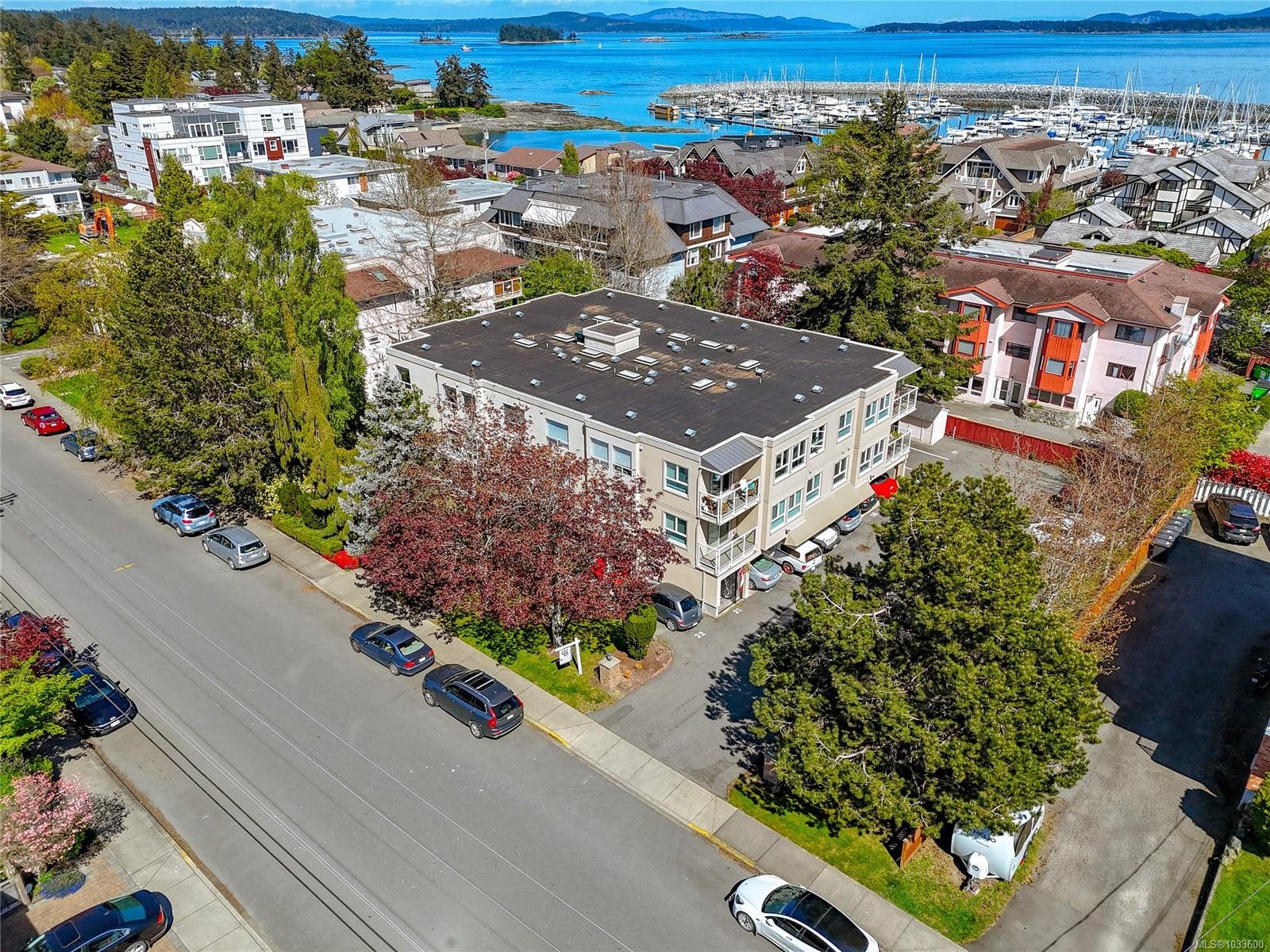 311-9919 Fourth St, Sidney, BC - Outdoor With Body Of Water With View