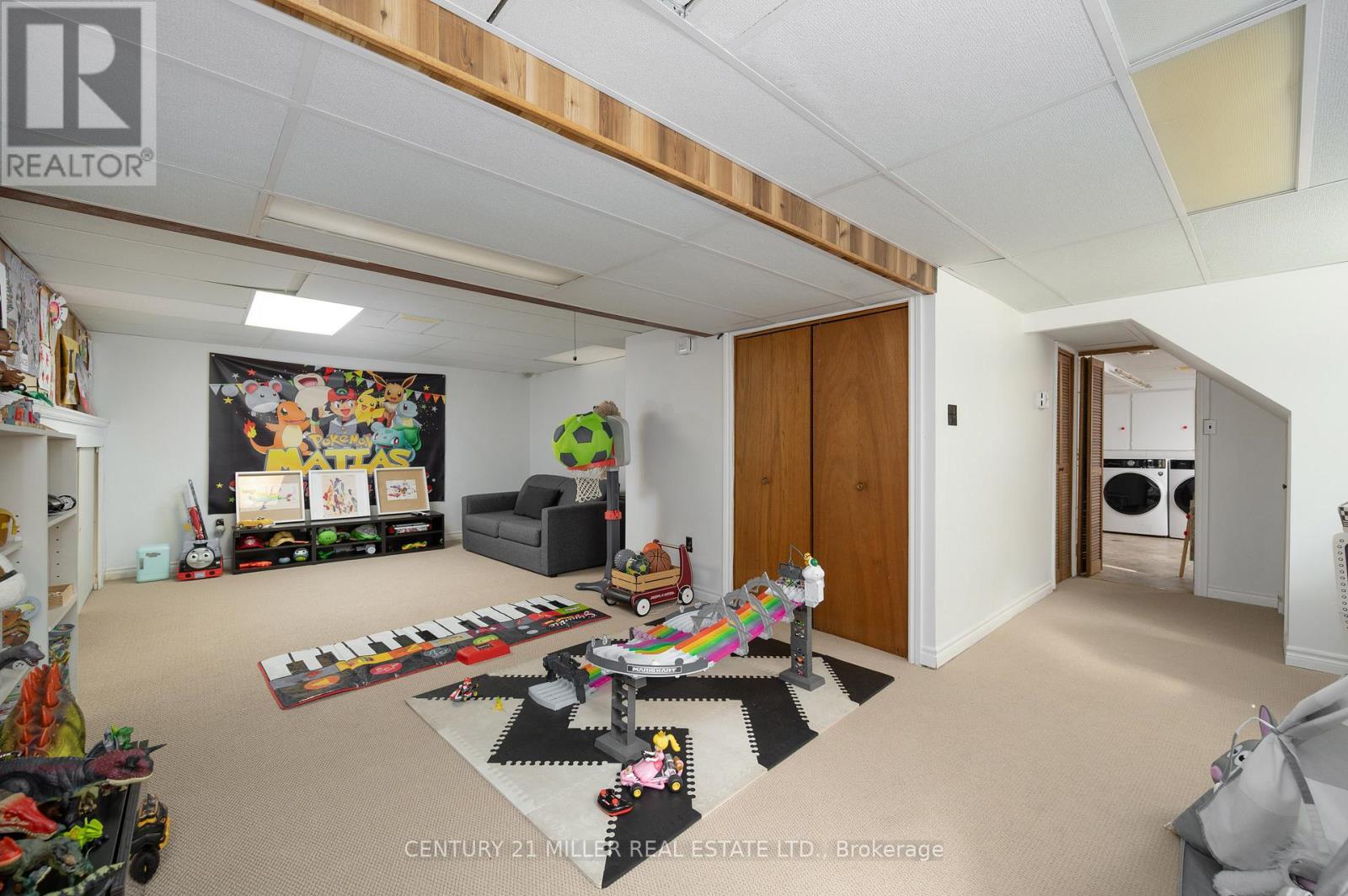 2602 No 2 Side Road, Burlington, ON - Indoor