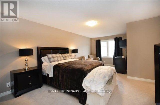 158 Harvest Hills Boulevard, Newmarket, ON - Indoor Photo Showing Bedroom