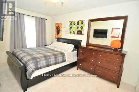 158 Harvest Hills Boulevard, Newmarket, ON - Indoor Photo Showing Bedroom