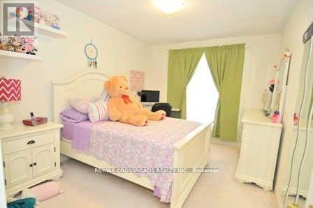158 Harvest Hills Boulevard, Newmarket, ON - Indoor Photo Showing Bedroom