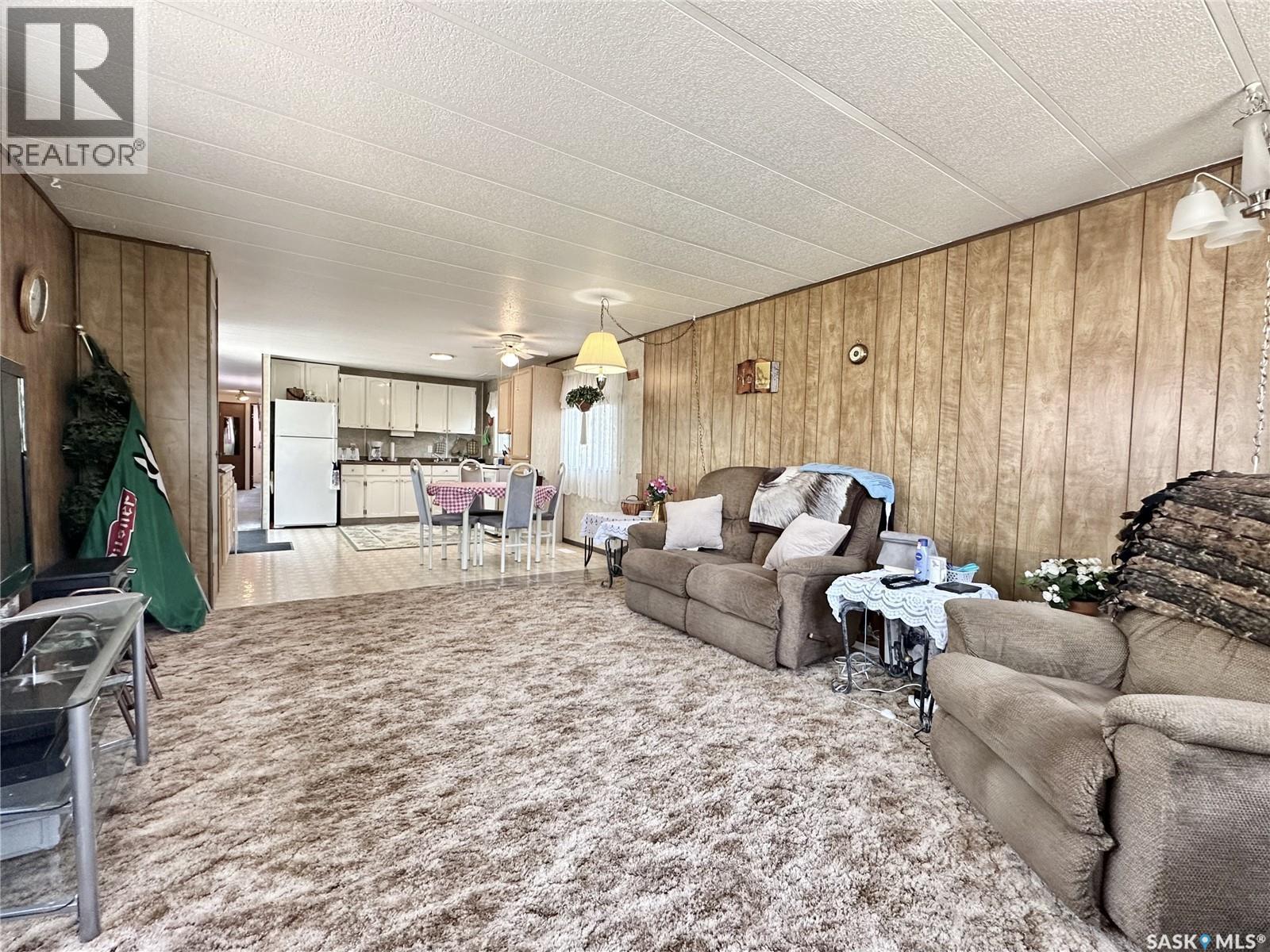 237 Amy Avenue, Alice Beach, SK - Indoor