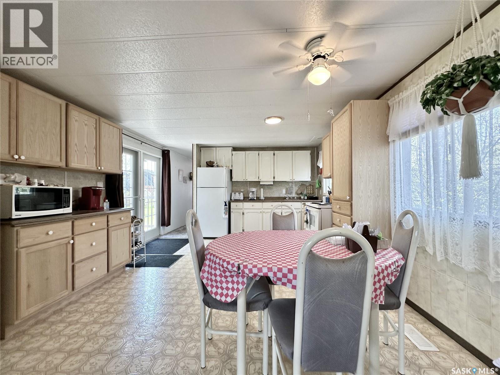 237 Amy Avenue, Alice Beach, SK - Indoor