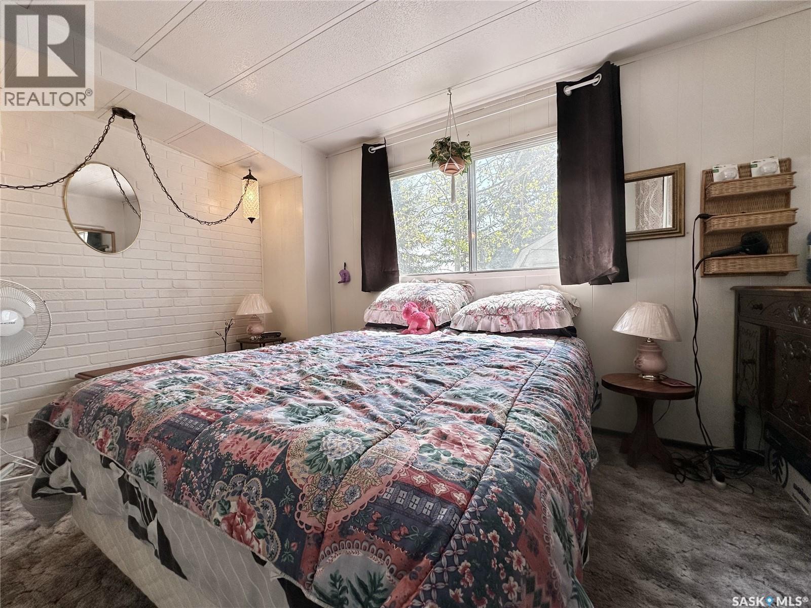 237 Amy Avenue, Alice Beach, SK - Indoor Photo Showing Bedroom
