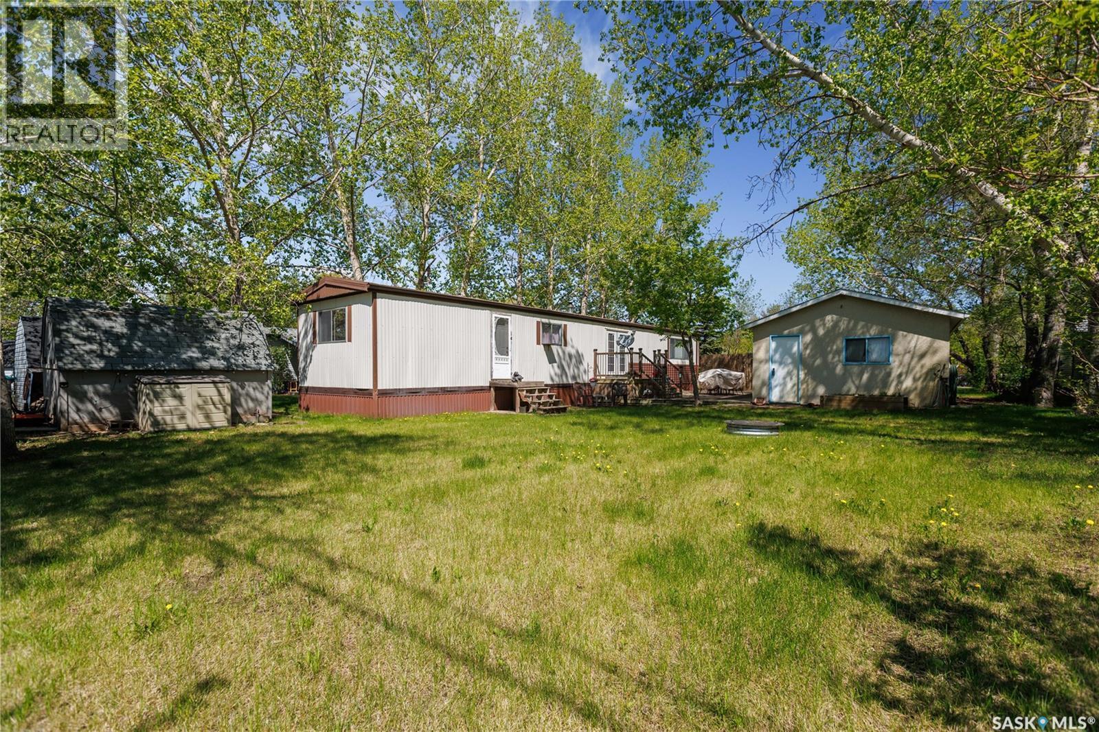 237 Amy Avenue, Alice Beach, SK - Outdoor