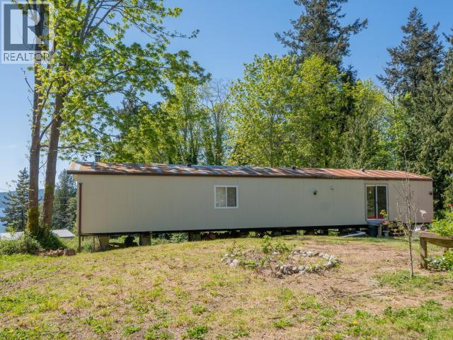 8981 Highway 101, Powell River, BC - Outdoor